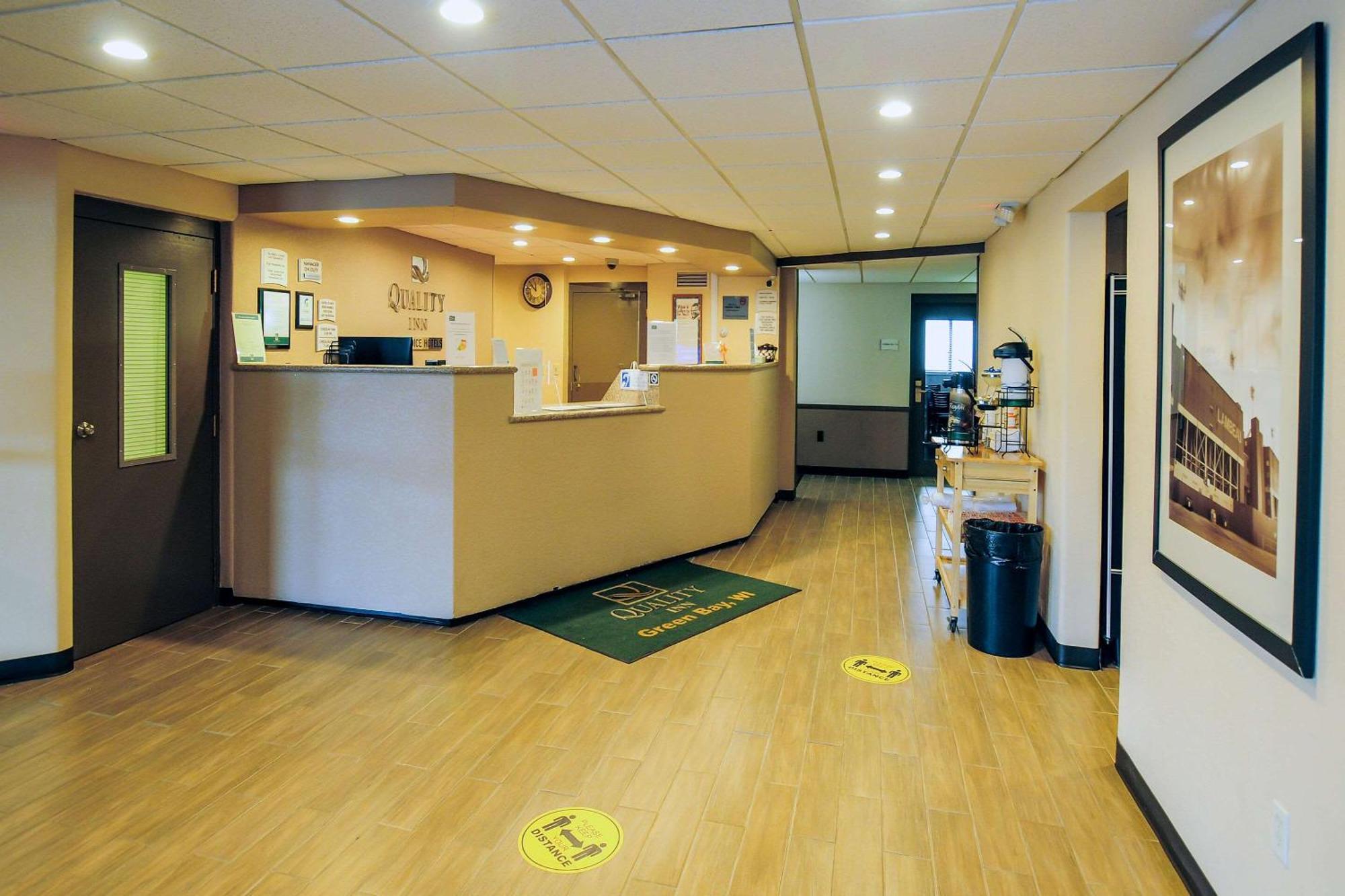 Quality Inn Stadium Area Green Bay Exterior photo