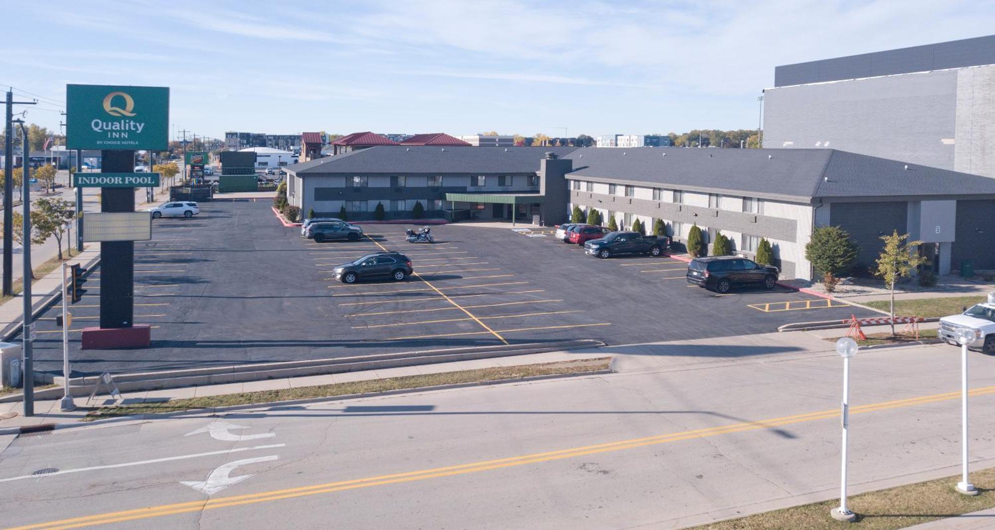 Quality Inn Stadium Area Green Bay Exterior photo